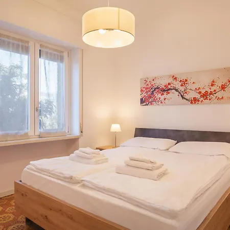 Cesarina-vista Totale Villa Brenzone sul Garda
